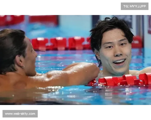 覃海洋前50米落后后半程逆袭展现霸气游姿强势逆转夺金