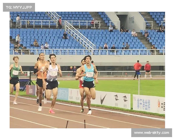 男子800米决赛前瞻：刘德助国家纪录保持者迎战清华军团合围